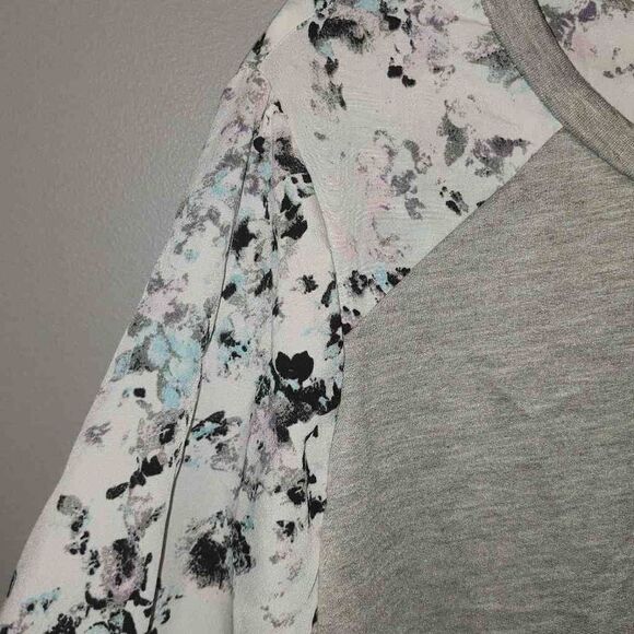 Paper+Tee Blouse  - Picture 2 of 6